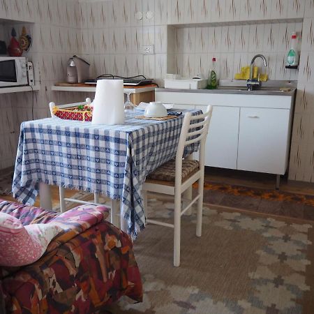 B&B Signora Elvira Capriana Eksteriør bilde