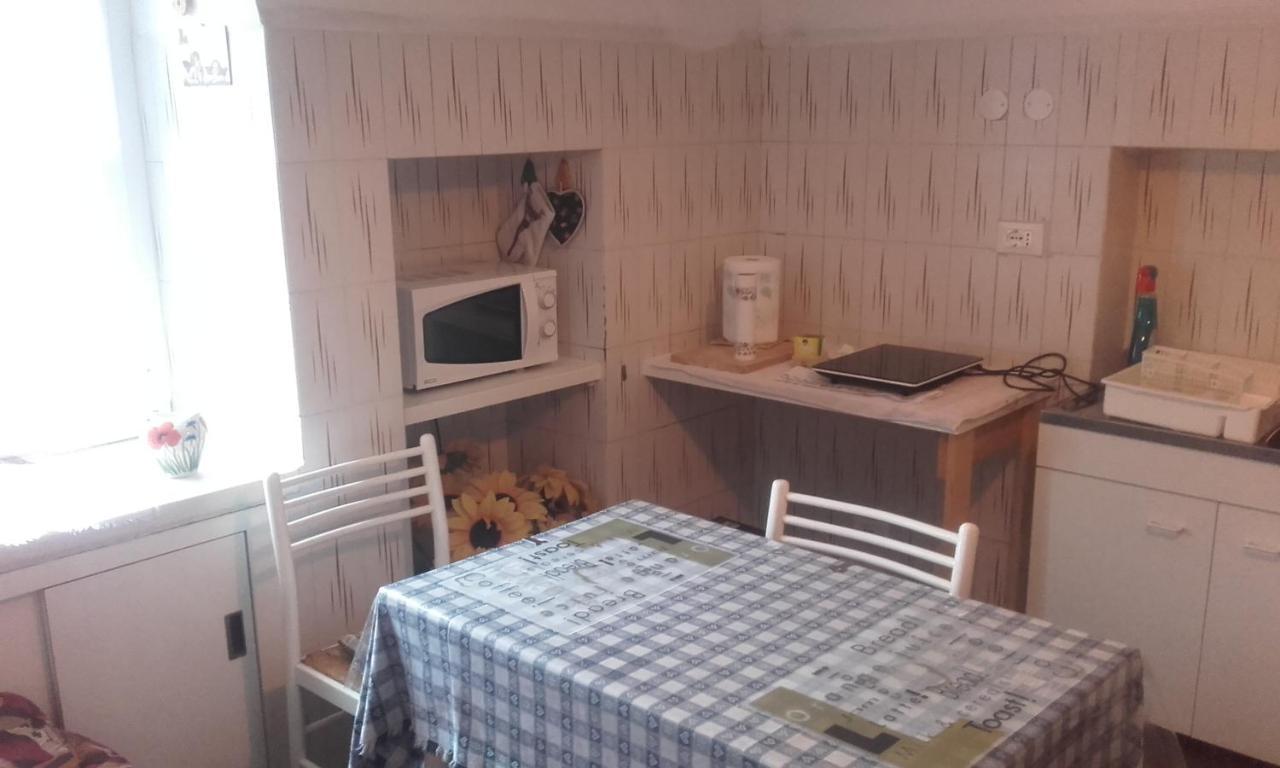 B&B Signora Elvira Capriana Eksteriør bilde